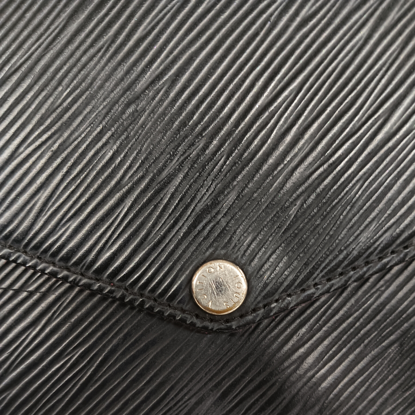 LOUIS VUITTON Shoulder Bag EPI M64579 Black*Scratch*