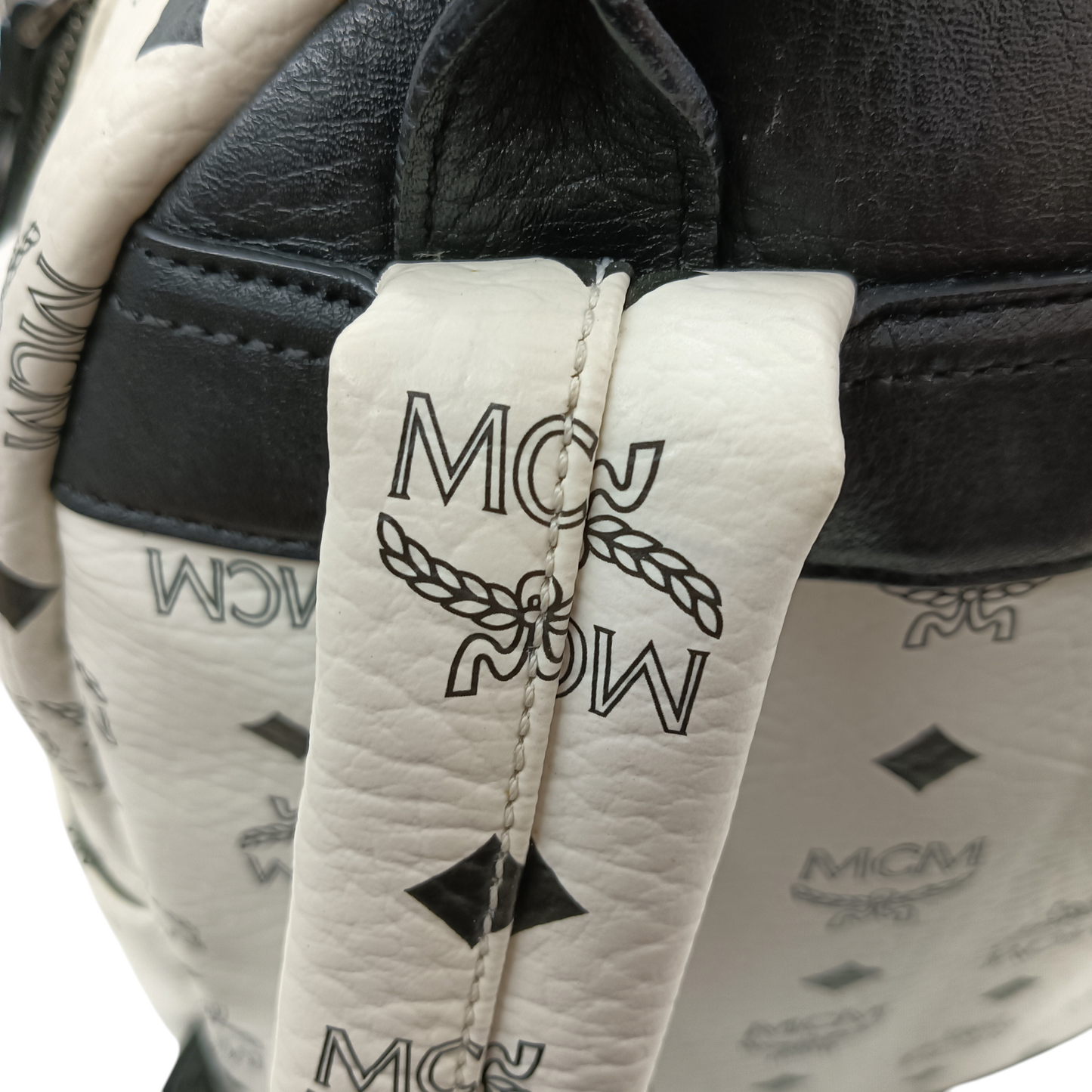 MCM Rucksack MMK3SVEG2WT001 Rank (BC) White *Discolored