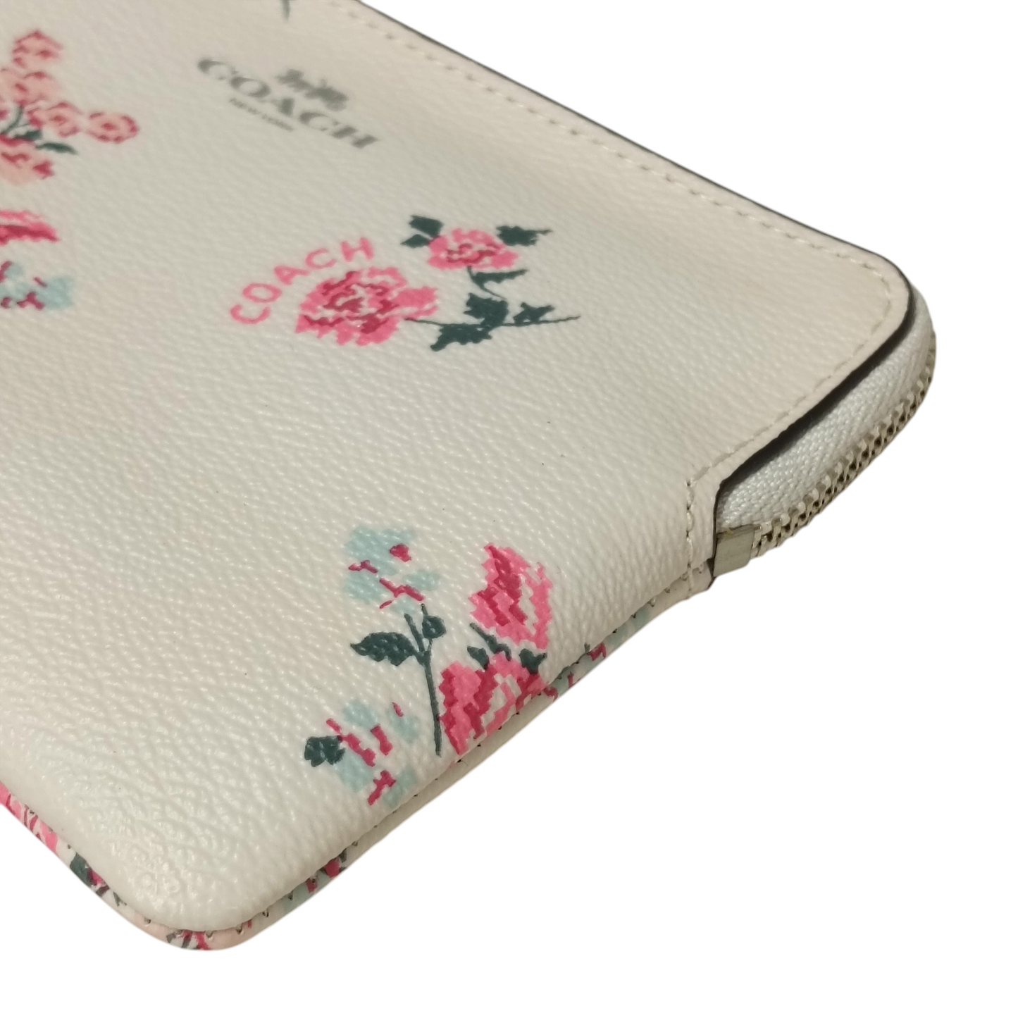 COACH Pouch F26217 Rank(B) White