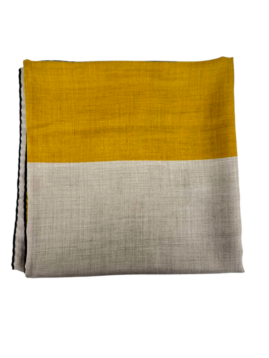 HERMES STALL CASHMERE AND SILK RANK(B) STAIN