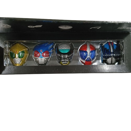 BANDAI Premium Wizard Ring Legend Rider Selection