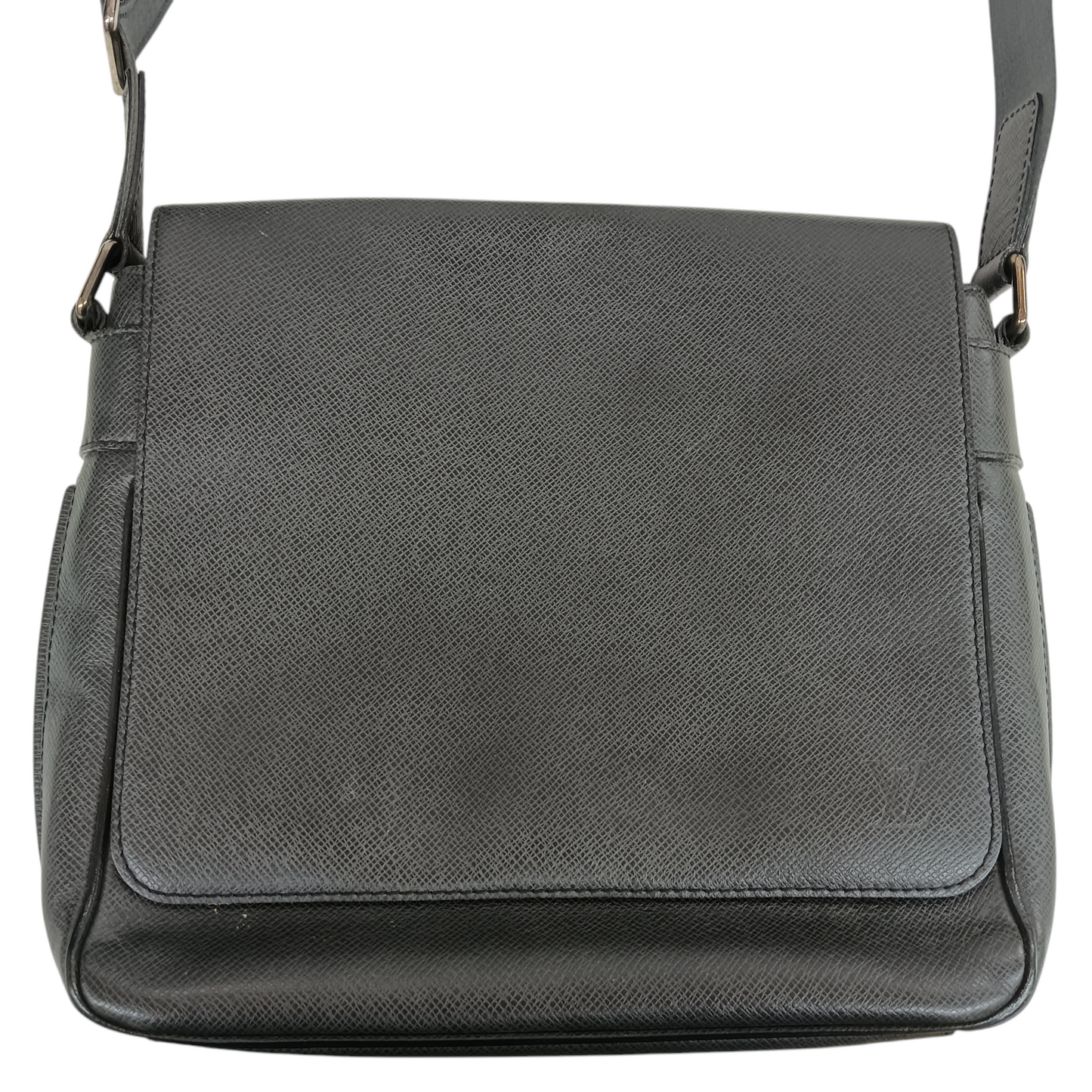 LOUIS VUITTON Shoulder Bag Taiga M32726 Rank (B) Black DU4192