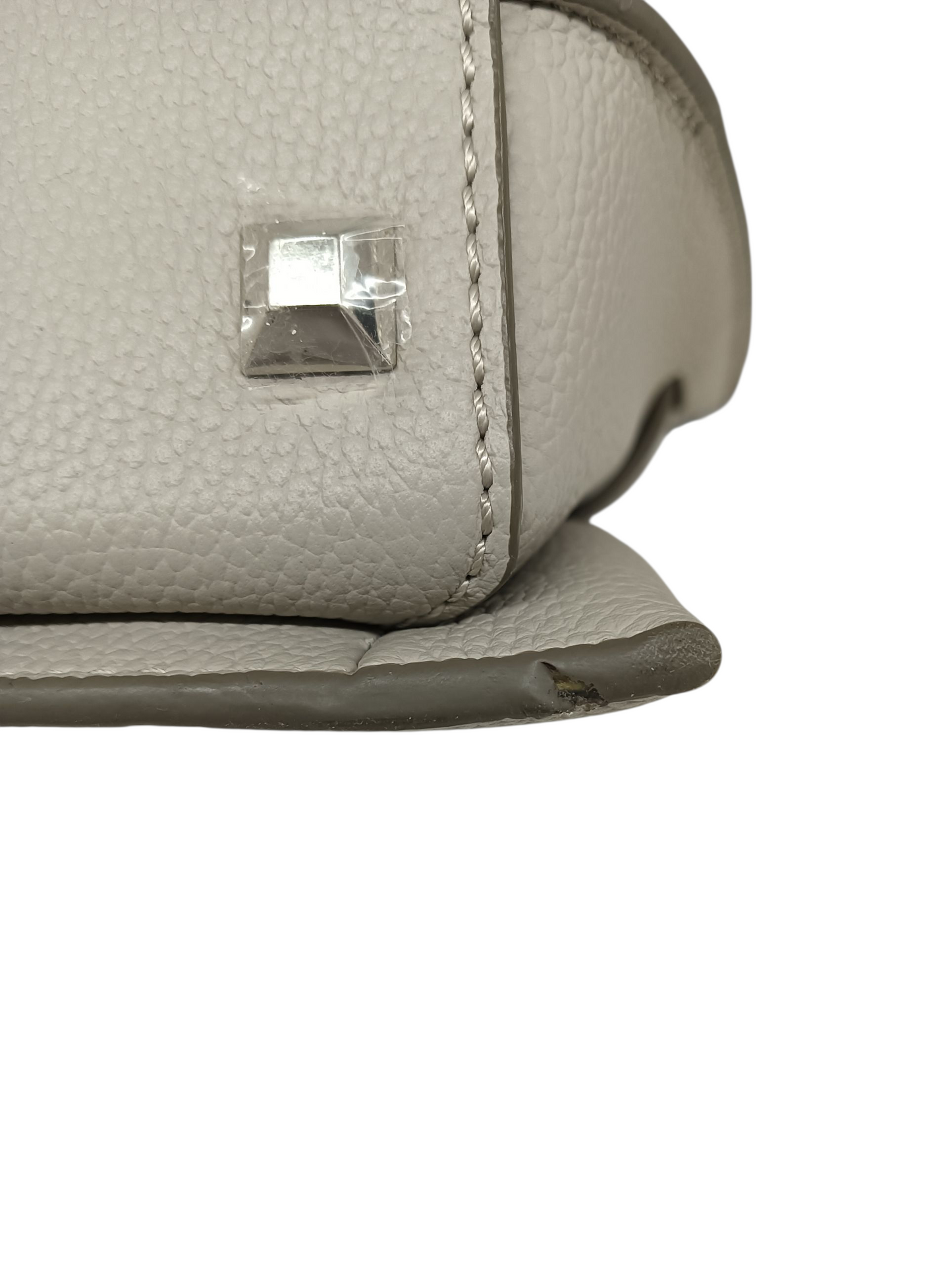MCM 2Way Bag MWTASMA04FJ001 / Damage
