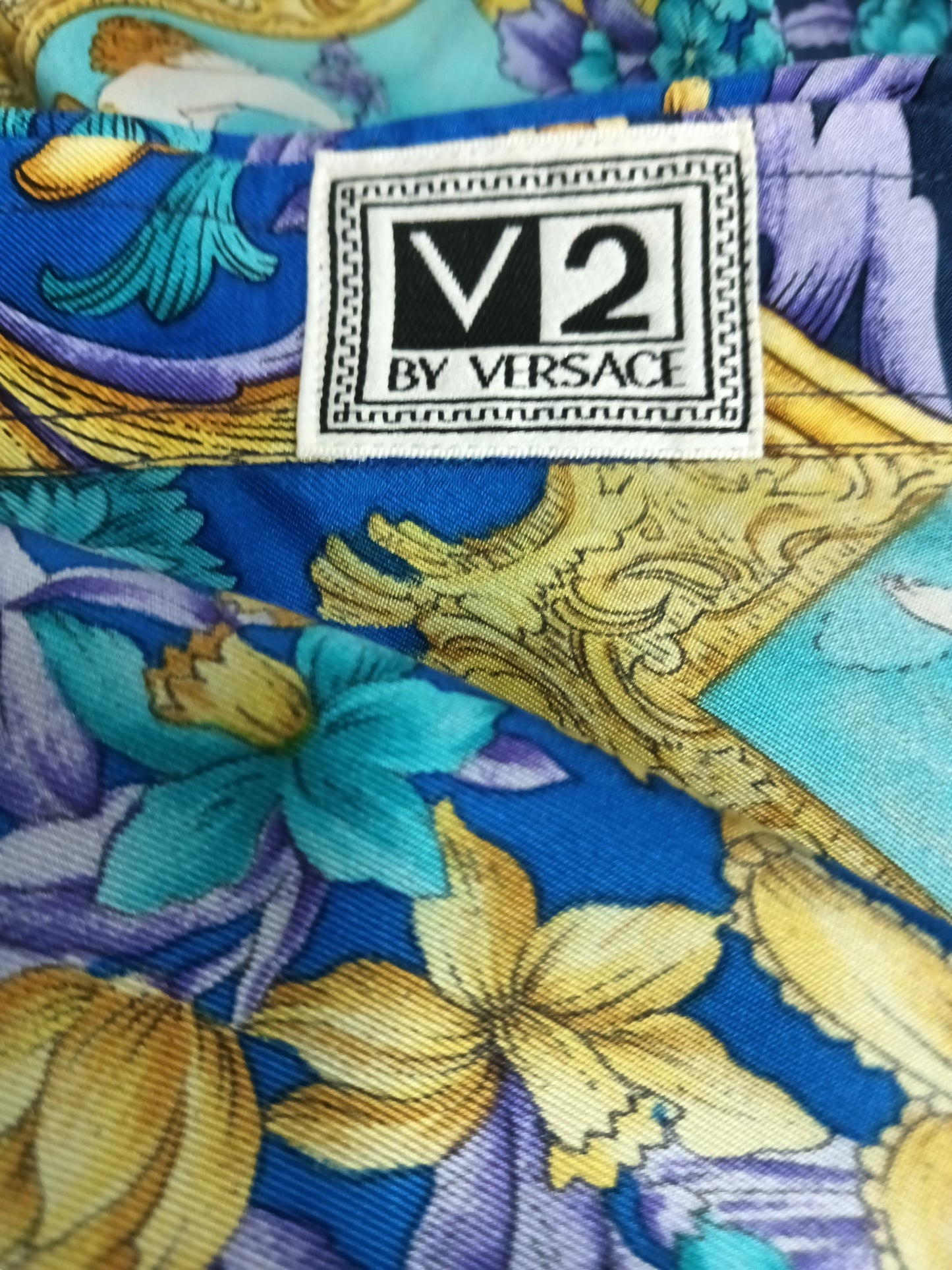 V2 BY VERSACE VINTAGE SILK SHIRT SIZE 11/S MENS BLUE 08304255