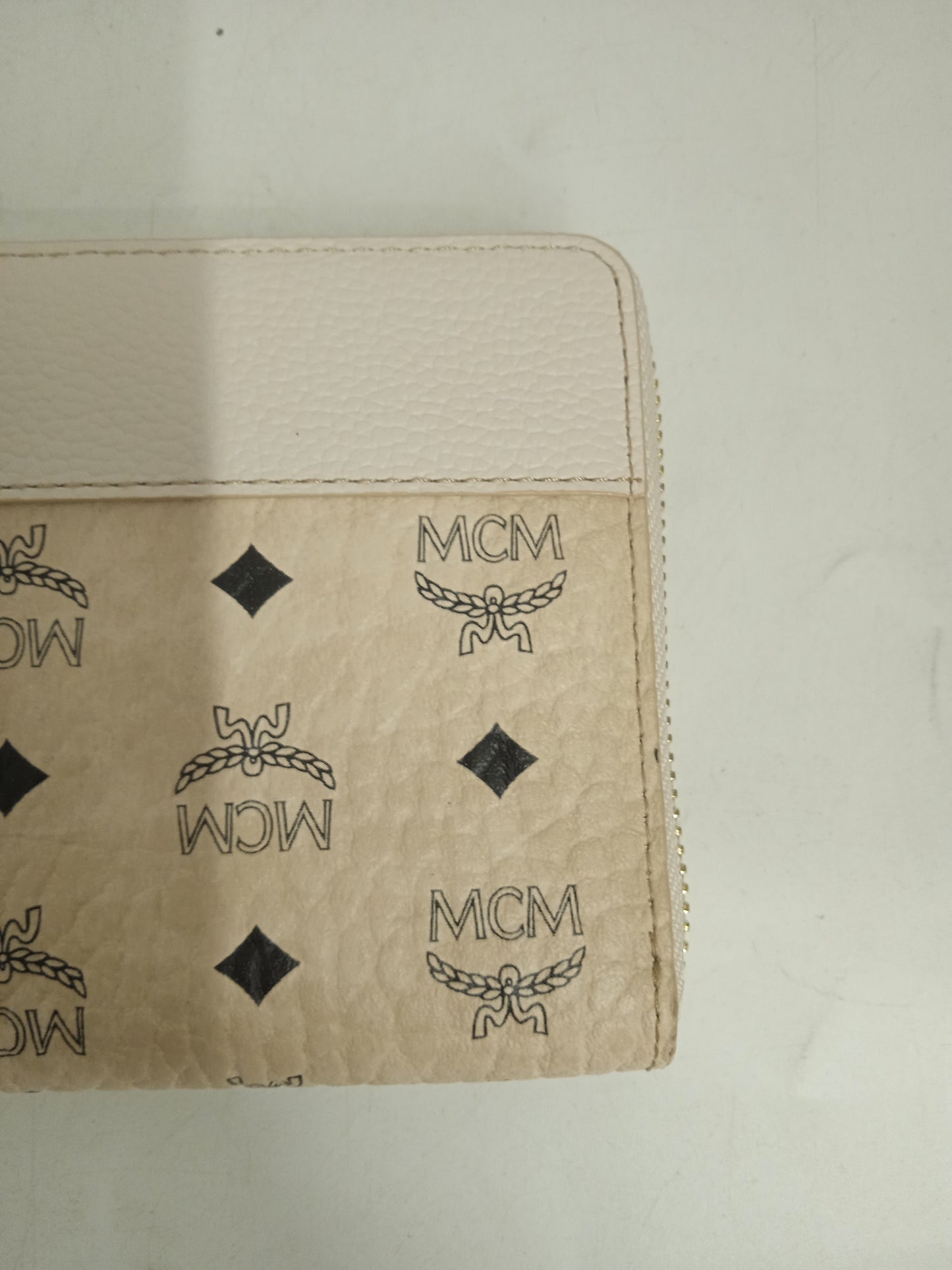 MCM WALLET MYLCATA01IG001 BEIGE RANK (A)