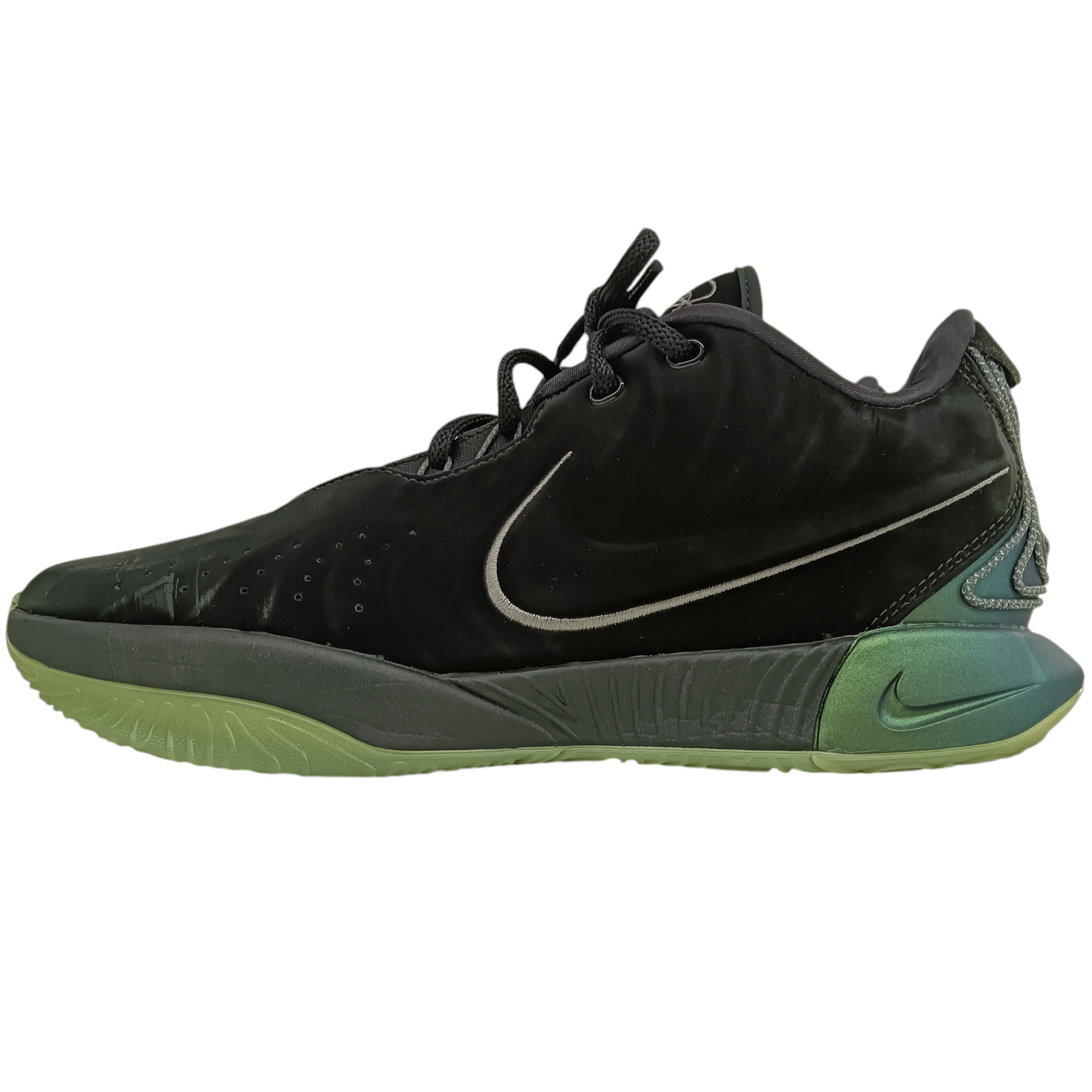 NIKE Sneaker Size 45 FB2236-001 Mens Black And Green LEBRON XXI Stain