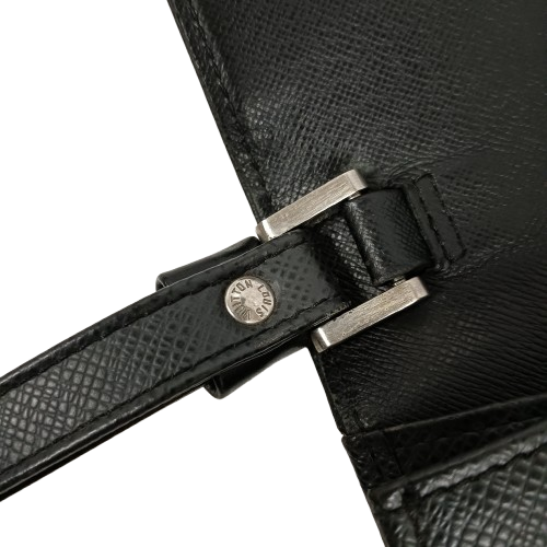 LOUIS VUITTON Clutch Bag M30782 Black **Scratch/Damage CA2057