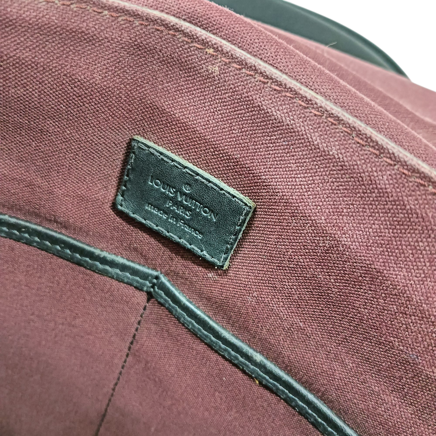 Louis Vuitton Body Bag AA4099