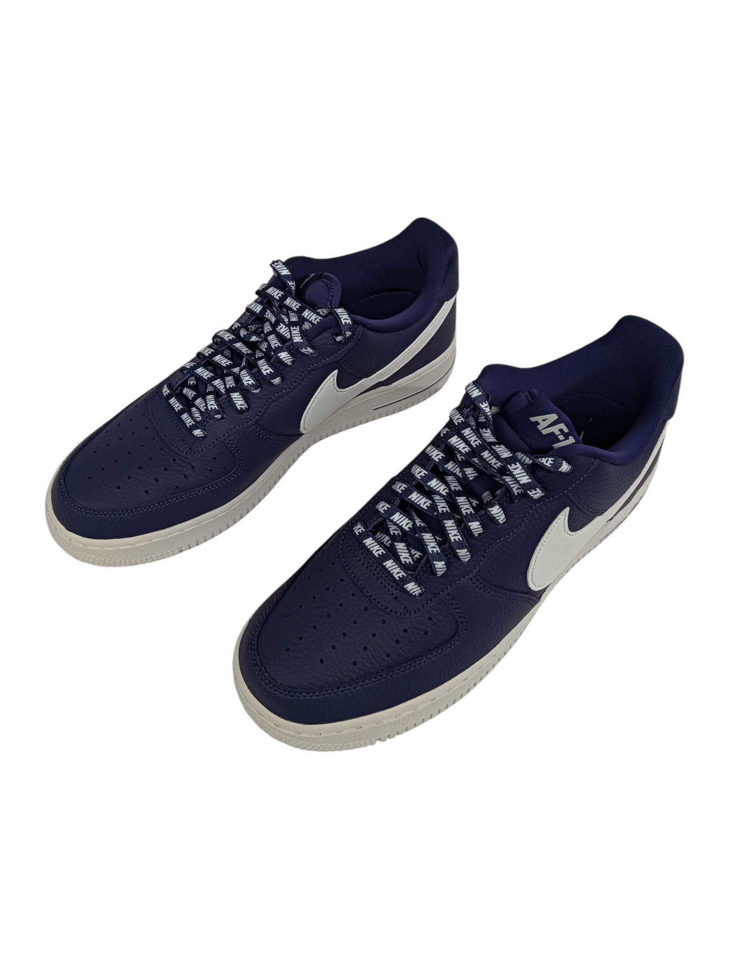 NIKE Sneaker Size 9.5US 823511-501 Mens Purple/White