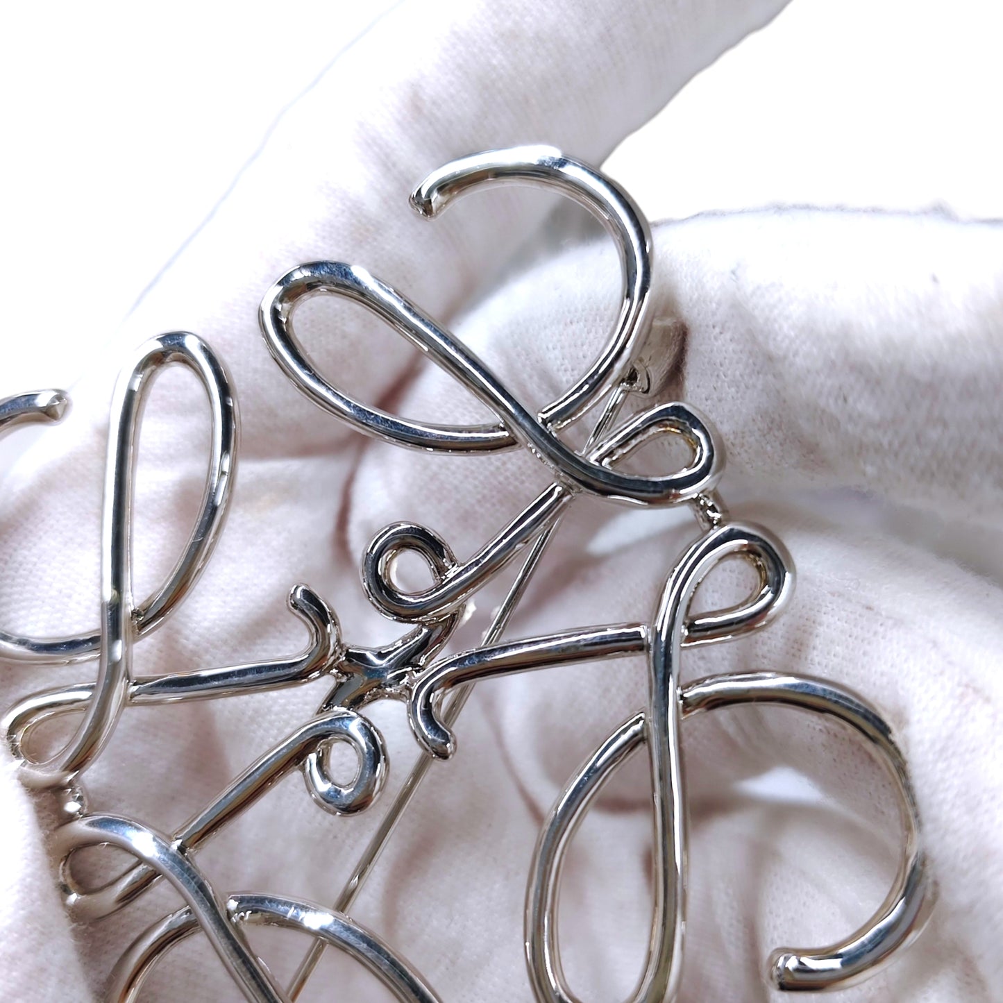 LOEWE Brooch Silver Anagram Rank B